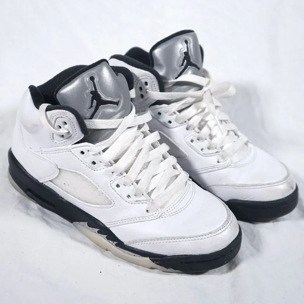 Nike Air Jordan 5 Reverse Metallic White Black GS 4.5Y 440888-110 Minty